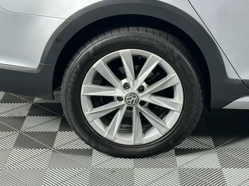 Used 2017 Volkswagen Golf Alltrack SE image 15