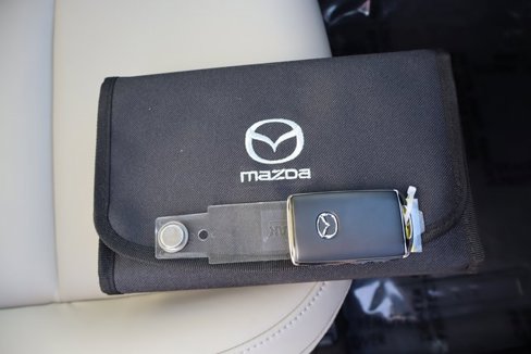 Certified 2025 MAZDA MAZDA3 s image 47