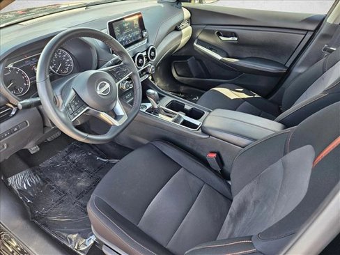 Used 2025 Nissan Sentra SR image 9