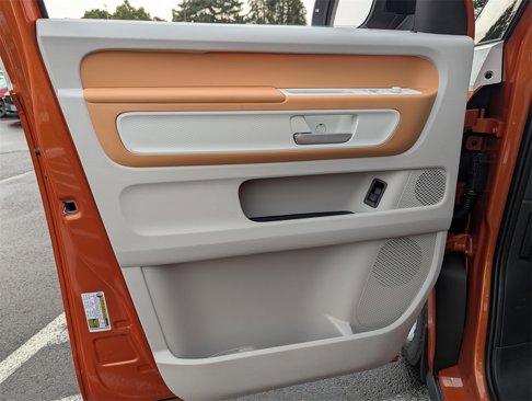 New 2025 Volkswagen ID. Buzz Pro S Plus image 10