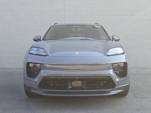 New 2025 Porsche Macan 4S Electric image 6