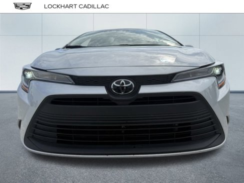 Used 2023 Toyota Corolla LE image 7
