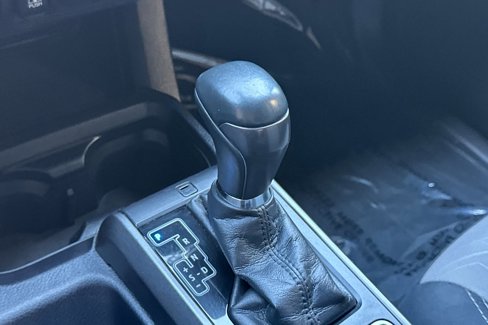 Used 2021 Toyota Tacoma TRD Off-Road image 32