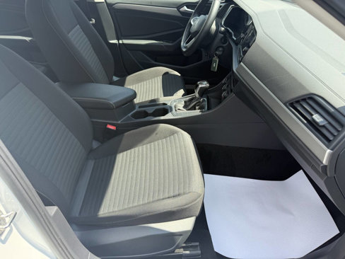 Used 2024 Volkswagen Jetta S image 11