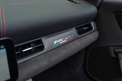 New 2024 Maserati MC20 Cielo image 24