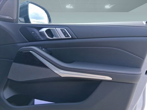 New 2026 BMW X7 xDrive40i w/ M Sport Package image 30