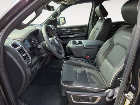 Used 2025 RAM 1500 Laramie image 16