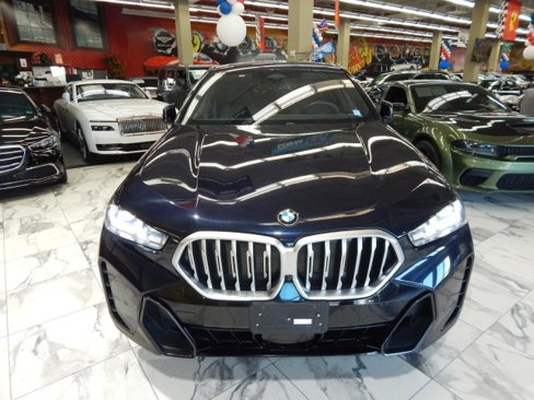 Used 2025 BMW X6 xDrive40i image 3
