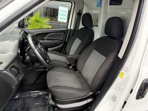 Used 2021 RAM ProMaster City Tradesman w/ Window Group 09 image 14