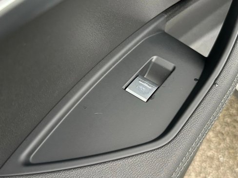 Used 2024 Audi Q8 e-tron Premium Plus w/ Premium Plus Package image 25