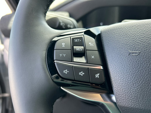 New 2025 Ford Explorer Platinum image 30