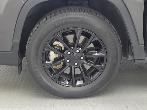 Used 2023 Jeep Cherokee Altitude Lux image 31