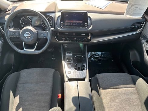 Used 2023 Nissan Rogue SV image 13
