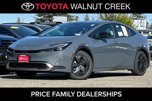 New 2026 Toyota Prius Plug-In Hybrid image 1