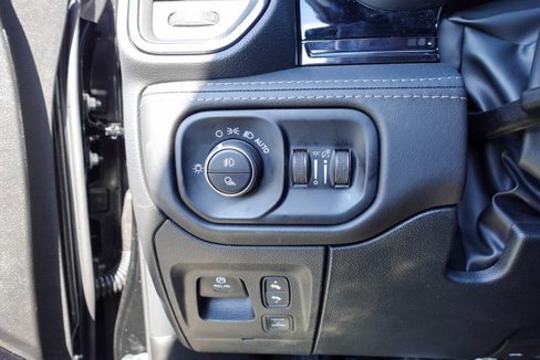 New 2025 RAM 1500 Limited image 23