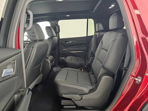 New 2026 Chevrolet Traverse LT w/ Enhanced Driving Package image 18