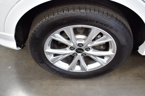 Used 2025 Audi Q3 2.0T Premium image 35