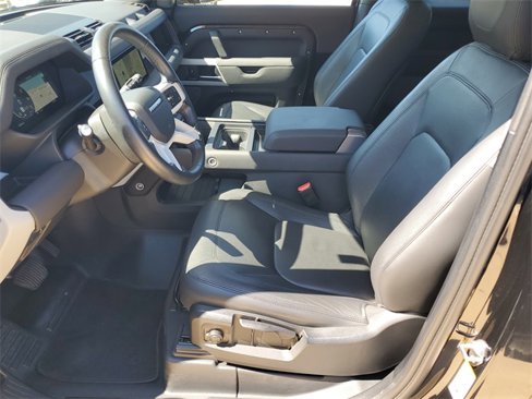 Used 2024 Land Rover Defender 90 S image 5