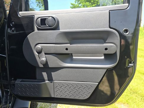 Used 2010 Jeep Wrangler Sport image 22