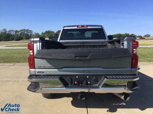 Used 2025 Chevrolet Silverado 2500 LT w/ Convenience Package image 27