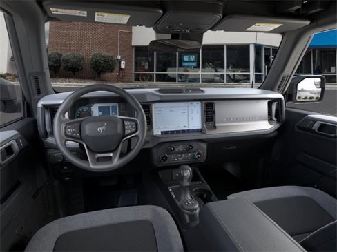 New 2025 Ford Bronco 4-Door image 9
