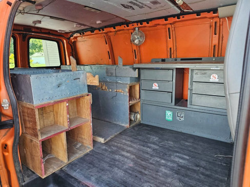 Used 2017 Chevrolet Express 2500 image 26