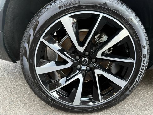 Used 2021 Volvo XC90 T8 Inscription Expression w/ Protection Package Premier image 14