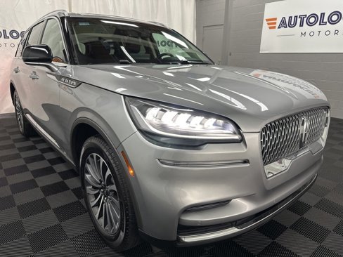 Used 2024 Lincoln Aviator AWD w/ Premium Package image 2