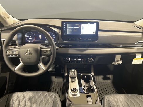New 2025 Mitsubishi Outlander SEL image 11