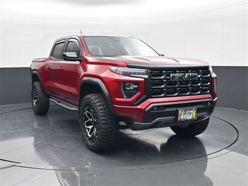 Used 2024 GMC Canyon AT4 w/ AT4 Premium Package image 3