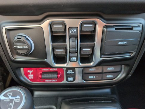 New 2025 Jeep Wrangler Unlimited Rubicon image 23