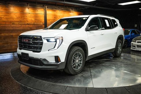 Used 2025 GMC Acadia Elevation image 2