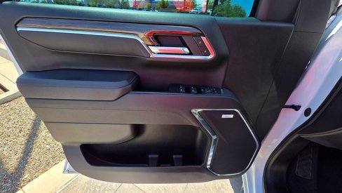 Used 2025 Chevrolet Silverado 1500 LT Trail Boss w/ Convenience Package II image 20