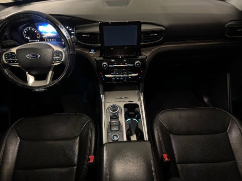 Used 2021 Ford Explorer Limited w/ Equipment Group 301A image 21