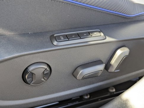 New 2025 Volkswagen Golf image 31