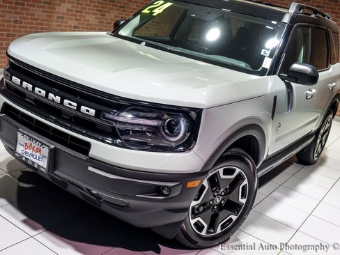 Used 2024 Ford Bronco Sport Outer Banks image 6