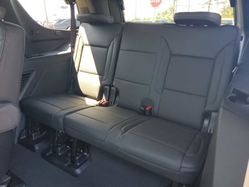 New 2025 GMC Yukon Denali w/ Denali Reserve Package image 39