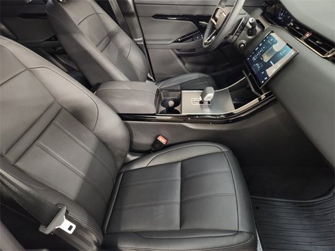 Used 2026 Land Rover Range Rover Evoque S image 3