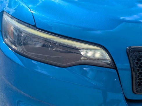 Used 2020 Jeep Cherokee Latitude Plus image 9