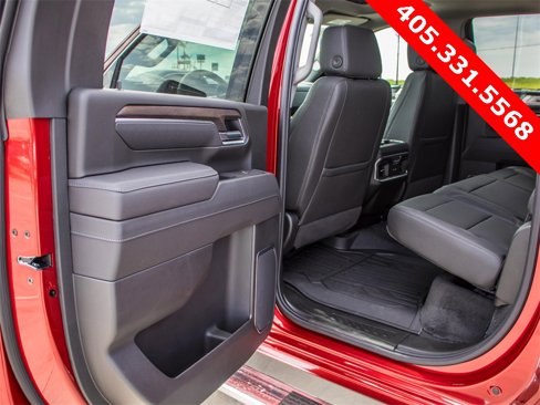 New 2025 GMC Sierra 2500 SLT w/ SLT Premium Package image 30