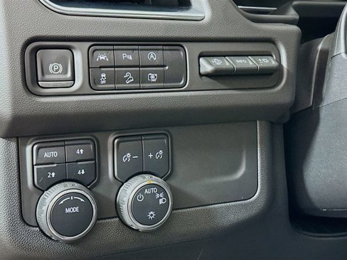 Certified 2024 Chevrolet Suburban Premier w/ Premium Package 2 image 10