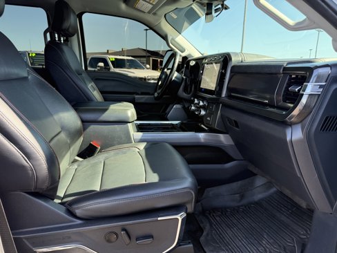 Used 2023 Ford F250 Lariat w/ Sport Appearance Package image 10