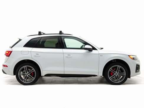 Used 2024 Audi Q5 e Premium Plus image 2