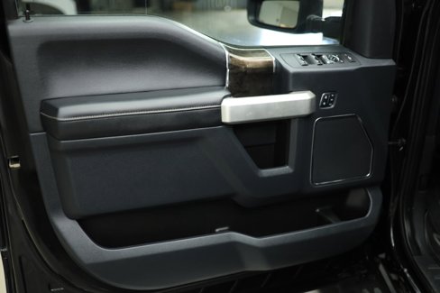 Used 2022 Ford F350 Lariat w/ Tremor Off-Road Package image 43