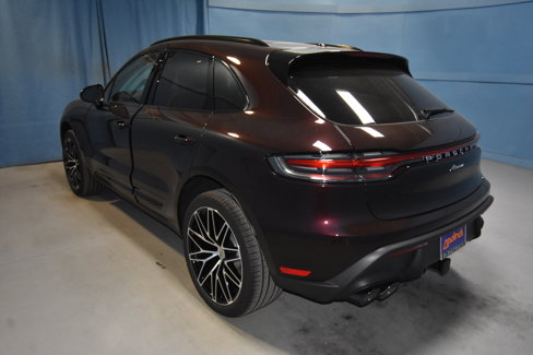 New 2026 Porsche Macan image 3