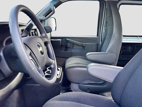 Used 2024 Chevrolet Express 2500 w/ Driver Convenience Package image 23