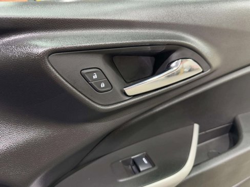 Used 2024 Chevrolet Trax RS w/ Driver Confidence Package image 15