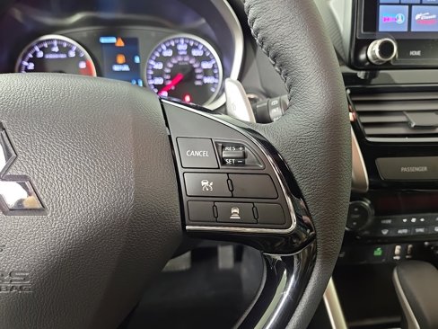 New 2025 Mitsubishi Eclipse Cross SEL image 15