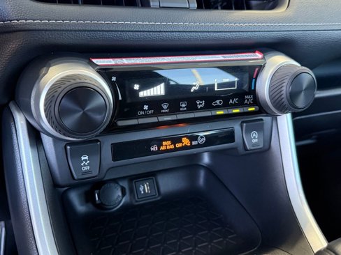 Certified 2025 Toyota RAV4 LE image 29