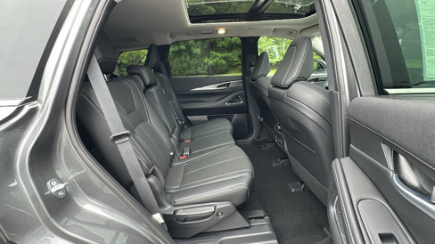 New 2026 INFINITI QX60 Luxe w/ Cargo Package image 10